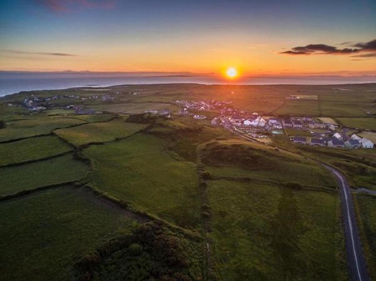 Elfin Cottage Doolin Extérieur photo